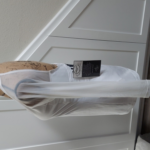 NFL Chargers Football top - Picture 3 of 6